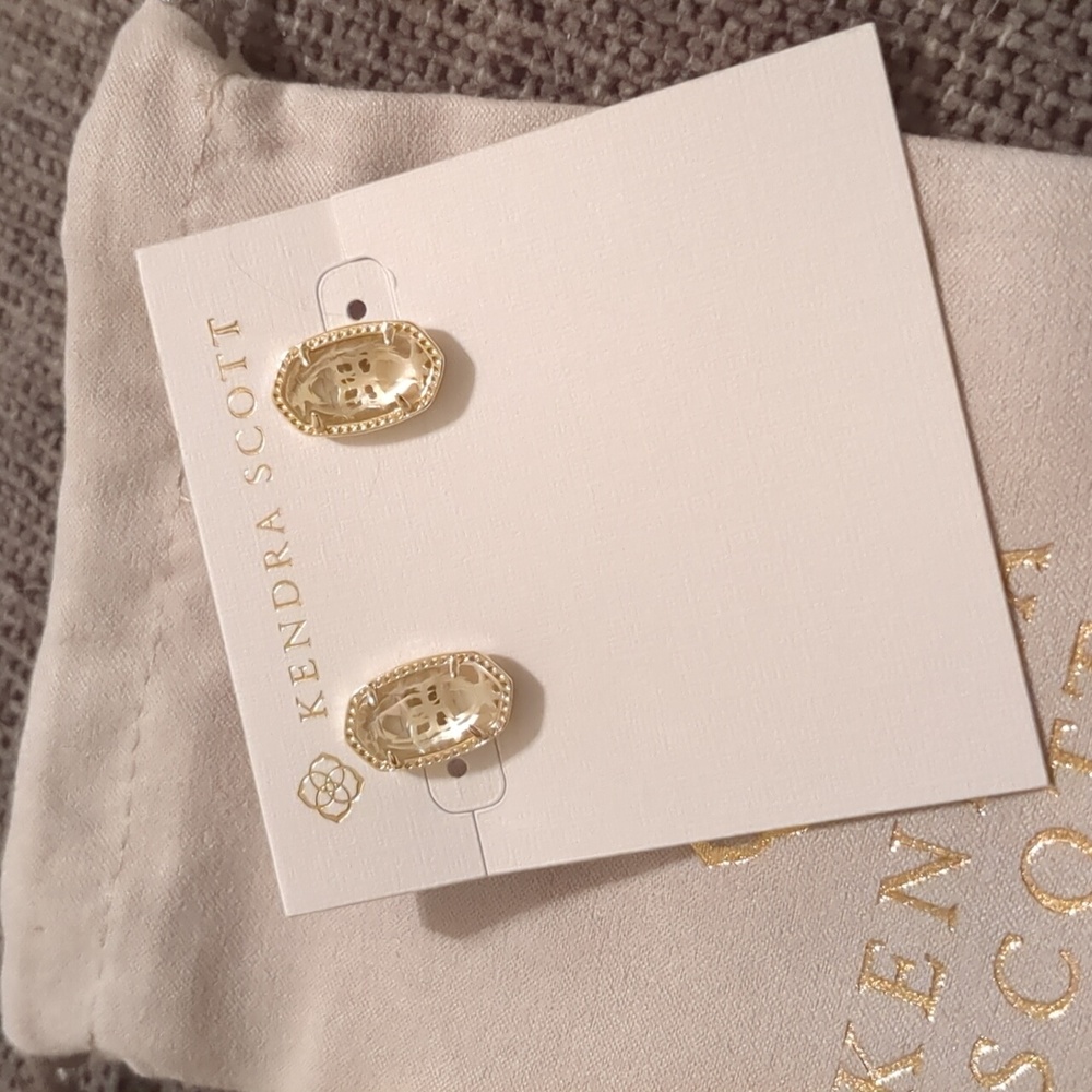 Kendra Scott Ellie Gold Studs